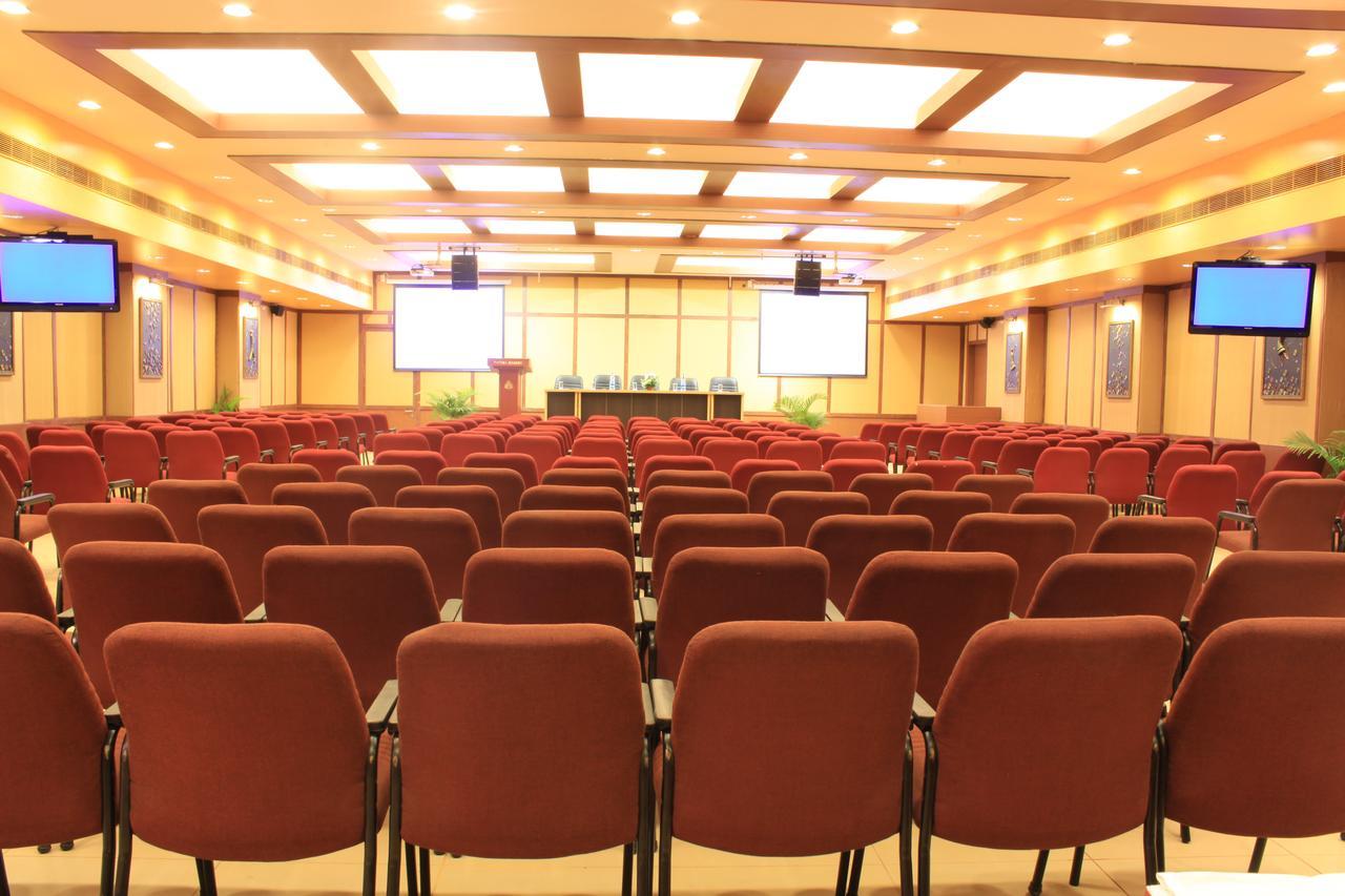 The Grand Regent Hotel Coimbatore Buitenkant foto