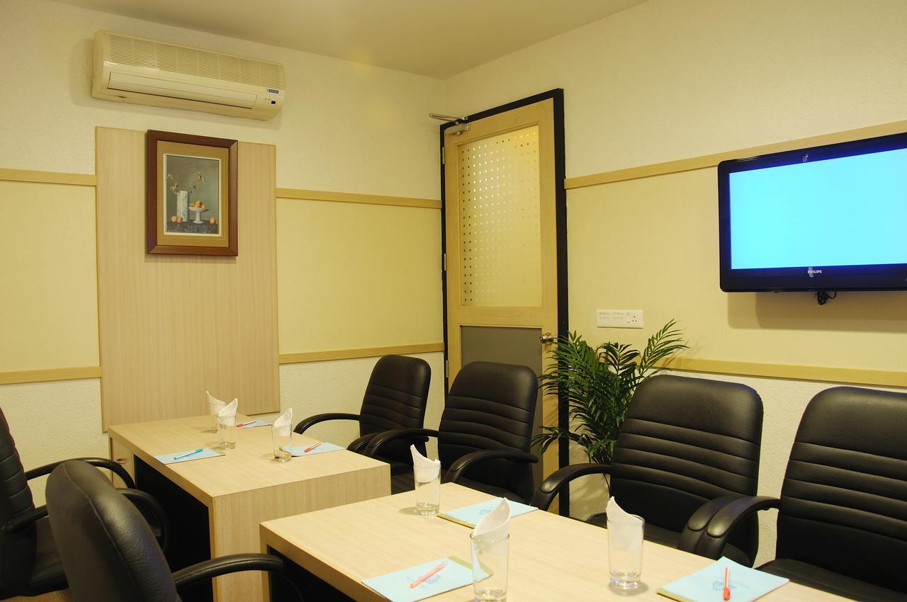 The Grand Regent Hotel Coimbatore Buitenkant foto