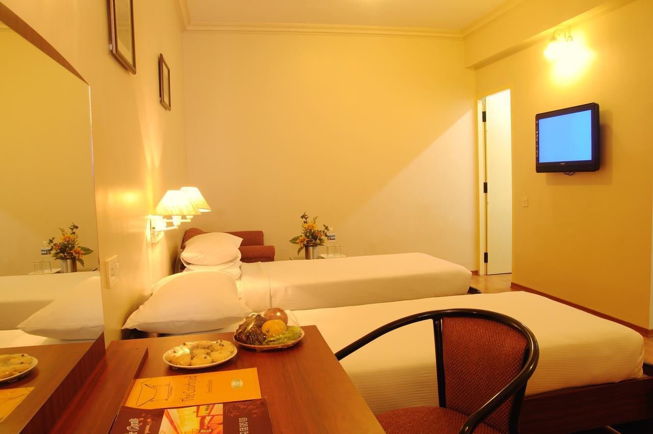 The Grand Regent Hotel Coimbatore Buitenkant foto