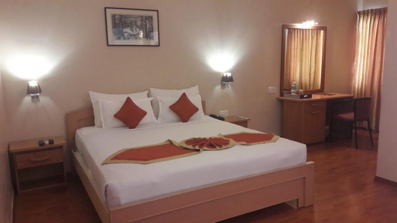 The Grand Regent Hotel Coimbatore Buitenkant foto